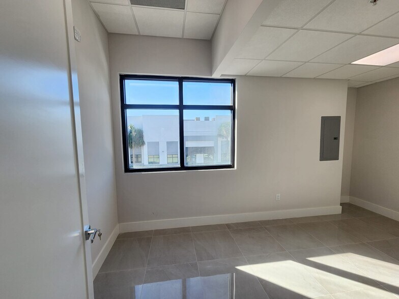 More Photos Of 9100 Belvedere Rd, Royal Palm Beach Unknown For Lease