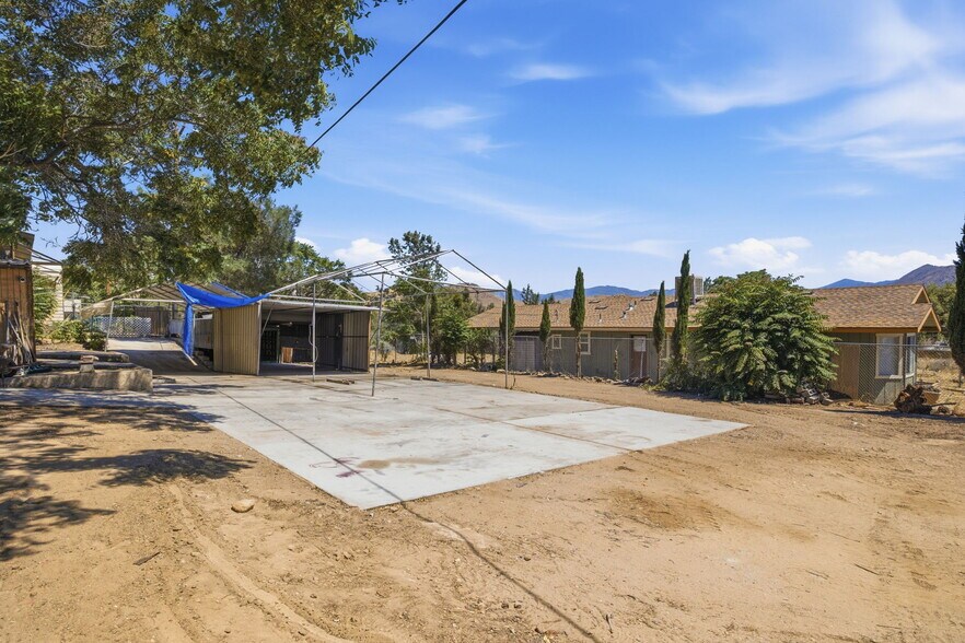 More Photos Of 1 Lakeview Dr, Wofford Heights Light Distribution For Sale