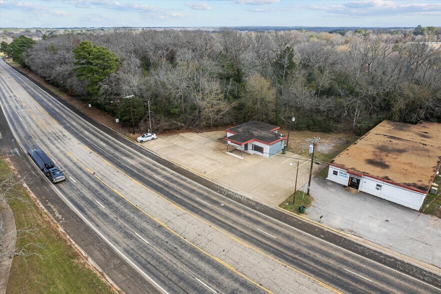More Photos Of 1306 HWY 155, Palestine Auto Repair For Sale