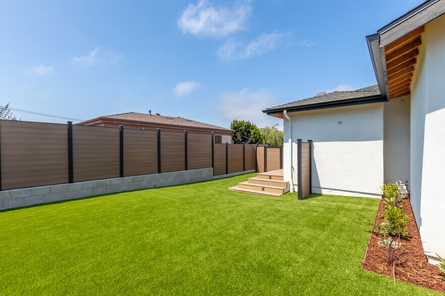 More Photos Of 2419 Chicago St, San Diego Apartments For Sale