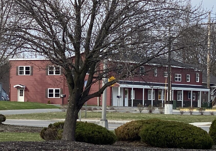 Primary Photo Of 2 Glendale Dr, Queensbury Office For Lease