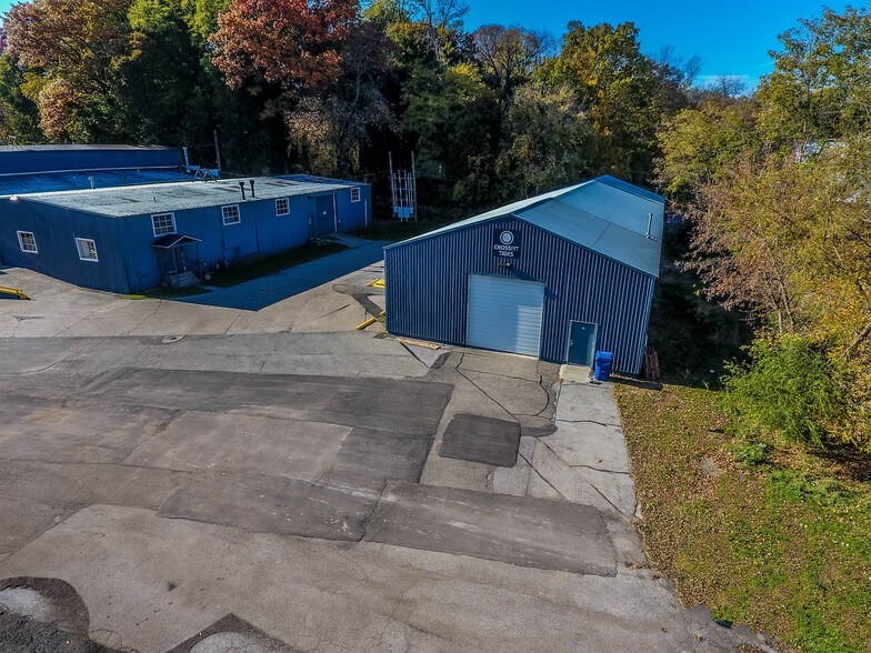 More Photos Of 622 Langley Ave, Saint Joseph Warehouse For Lease