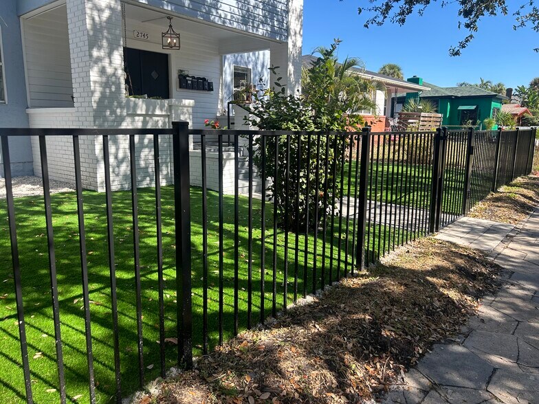 More Photos Of 2745 2nd Ave S, Saint Petersburg Apartments For Sale