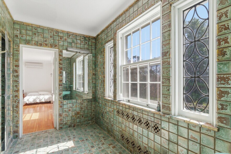 More Photos Of 2255 Ballston Ave, Saratoga Springs Restaurant For Sale