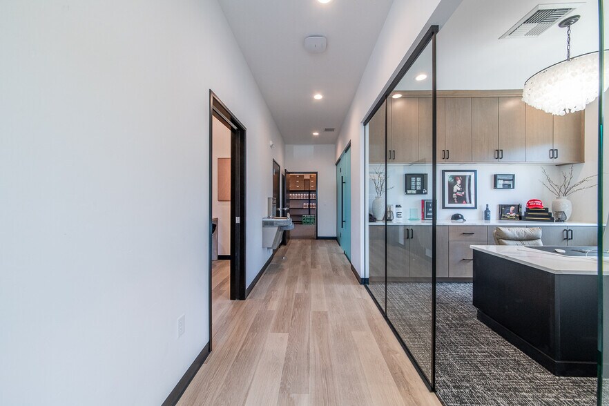 More Photos Of 3169 W Belltower Dr, Meridian Office For Sale