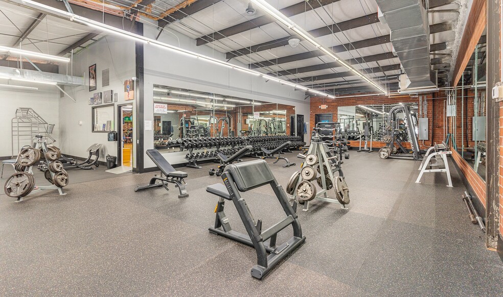 More Photos Of 3948 Forest Oaks Ln, Mebane Showroom For Sale