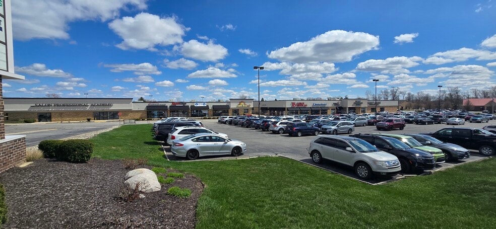 Primary Photo Of 10200 Coldwater Rd, Fort Wayne Unknown For Lease