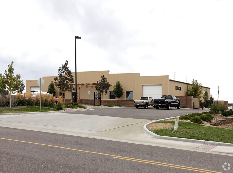 More Photos Of 14051 E Davies Ave, Centennial Warehouse For Lease