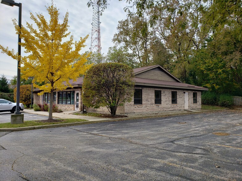 More Photos Of 3424-3426 N Old Arlington Heights Rd, Arlington Heights Unknown For Lease