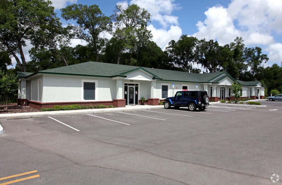 More Photos Of 844 N Stone St, Deland Medical For Sale