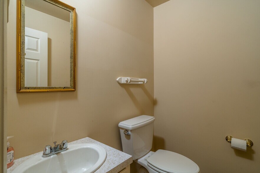 More Photos Of , Waynesboro Office For Sale