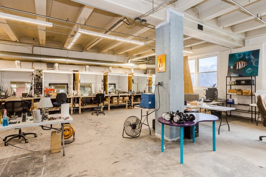 More Photos Of 271 Western Ave, Lynn Research And Development For Sale