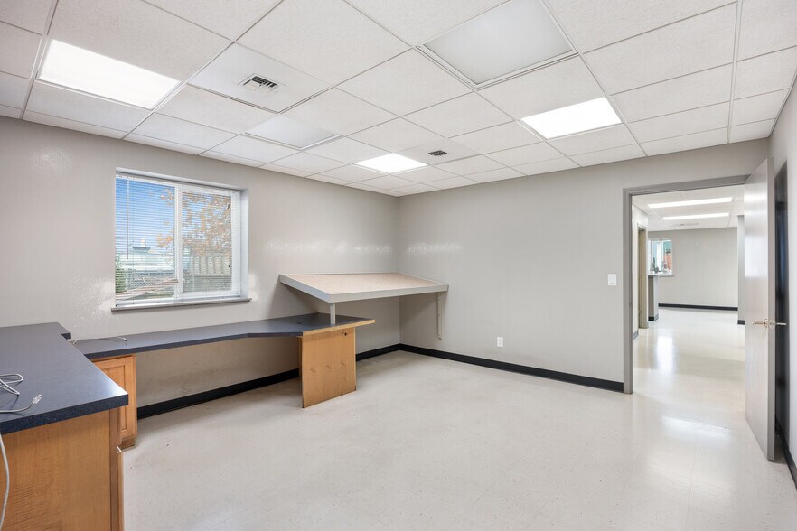 More Photos Of 11814 Debonair Rd NE, Moses Lake Warehouse For Lease