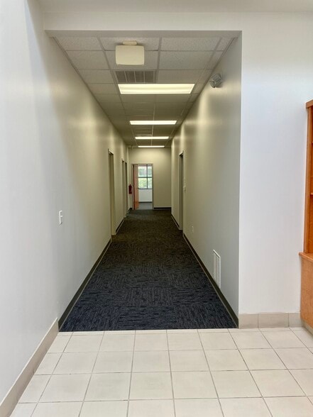 More Photos Of 5305-5311 Raynor Rd, Garner Flex For Sale