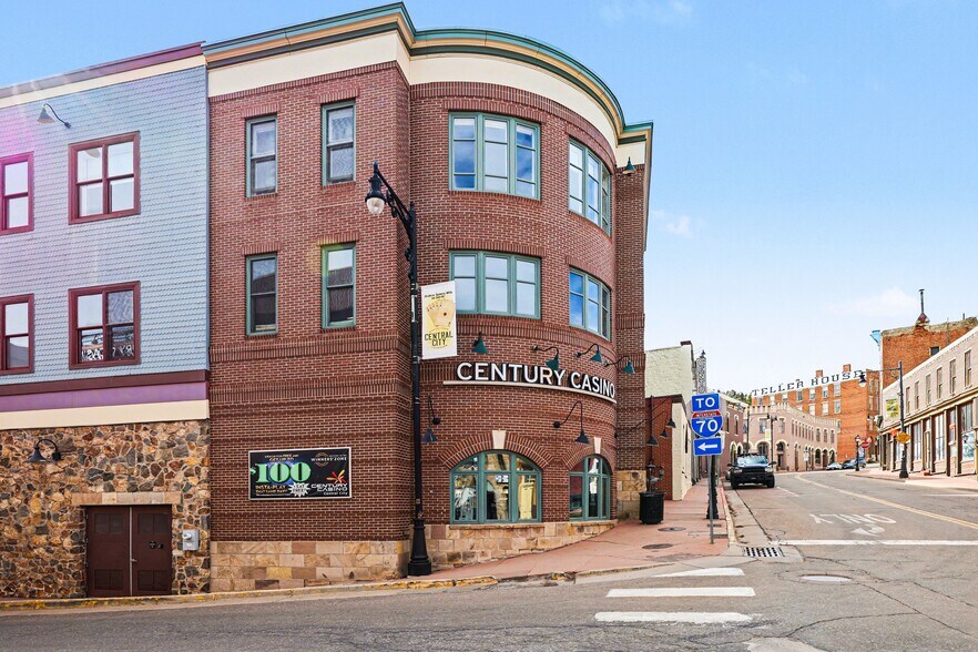 More Photos Of 171 Lawrence St, Central City Storefront For Sale