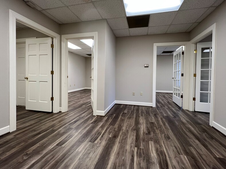 More Photos Of 4400 Silas Creek Pky, Winston-Salem Office For Lease