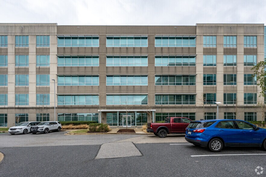 More Photos Of 302 Sentinel Dr, Annapolis Junction Office For Lease