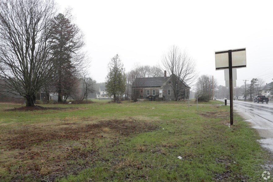 More Photos Of 97 County Rd, Scarborough Land For Lease