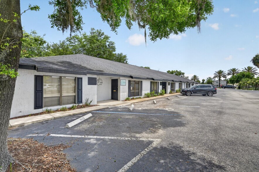 More Photos Of 7 W Main St, Apopka Office For Sale