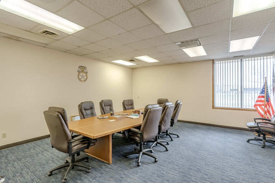 More Photos Of 1100 Basin Ave, Bismarck Flex For Sale