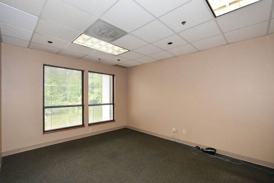 More Photos Of 1820 The Exchange SE, Atlanta Office For Sale