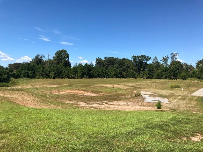 More Photos Of 230 Industrial Park Rd, Baldwin Warehouse For Lease