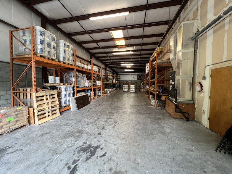 More Photos Of 550 Kane Ct, Oviedo Warehouse For Lease