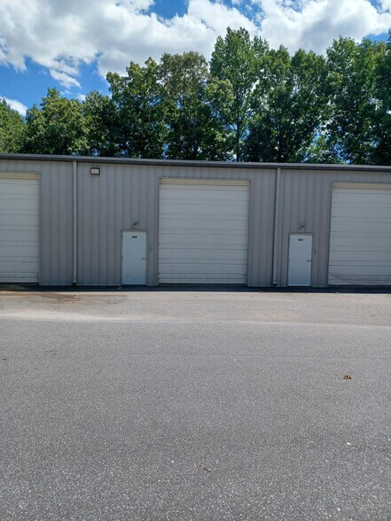 More Photos Of 14735 Lucia Riverbend Hwy, Stanley Self Storage For Lease