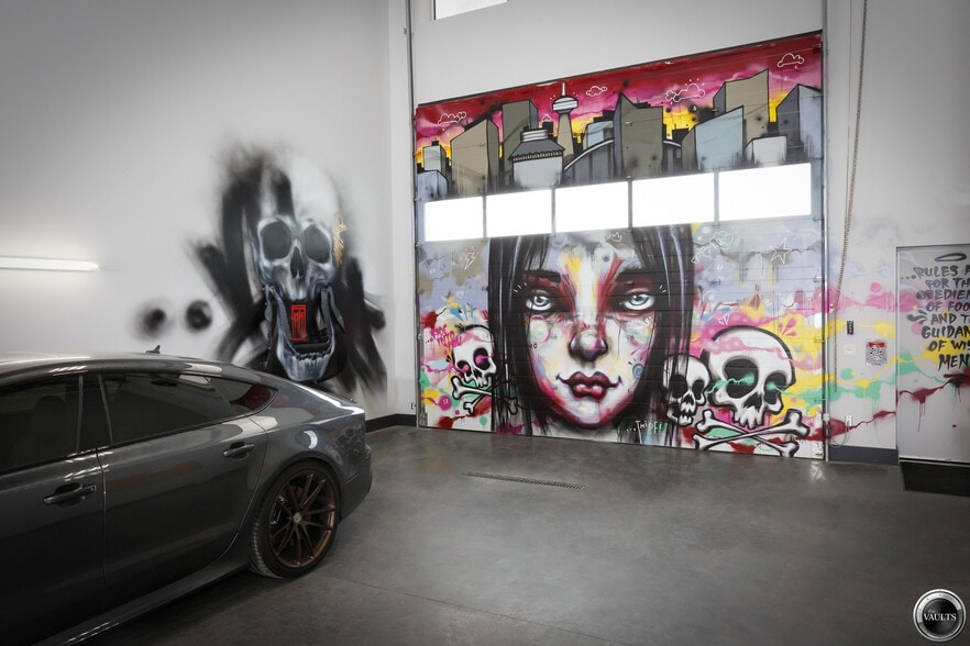 More Photos Of 13005 93 Av SW, Edmonton Self Storage For Sale