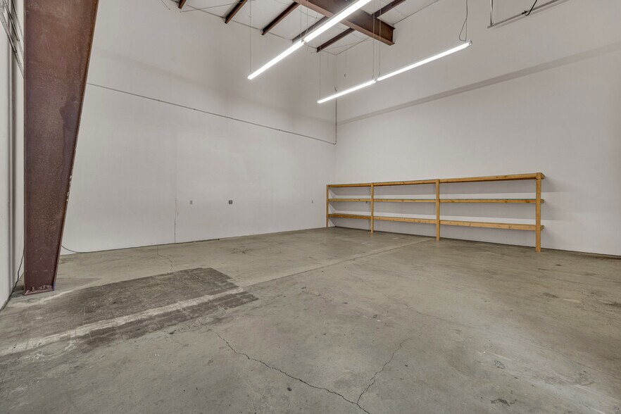 More Photos Of 56857 Enterprise Dr, Sunriver General Retail For Lease