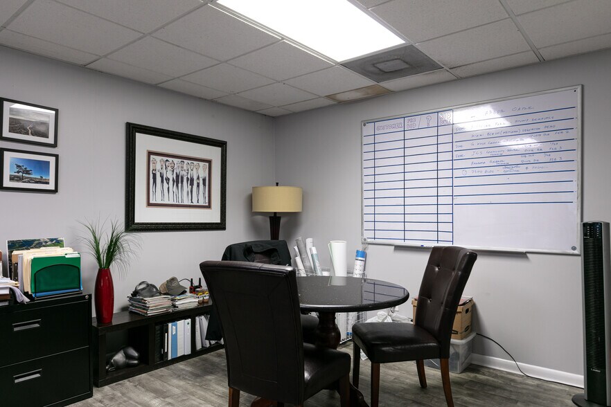 More Photos Of 9700 NW 79th Ave, Miami Office For Lease