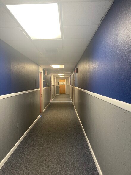 More Photos Of 900 Boston Post Rd, Old Saybrook Storefront Retail Office For Sale