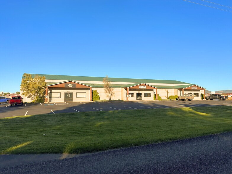 More Photos Of 11307-11319 N Government Way, Hayden Flex For Lease