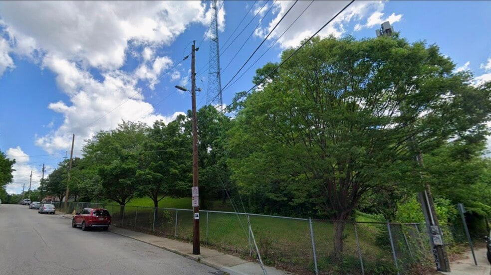 More Photos Of 2232 Stratford Ave, Cincinnati Schools For Sale
