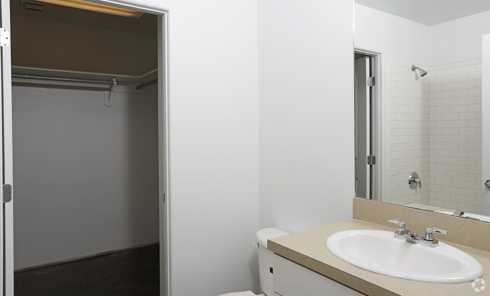 More Photos Of 433 W New England Ave, Winter Park Apartments For Lease