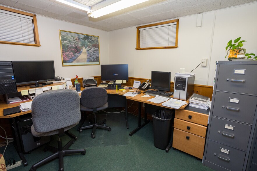 More Photos Of 73 Amboy Ave, Metuchen Medical For Sale