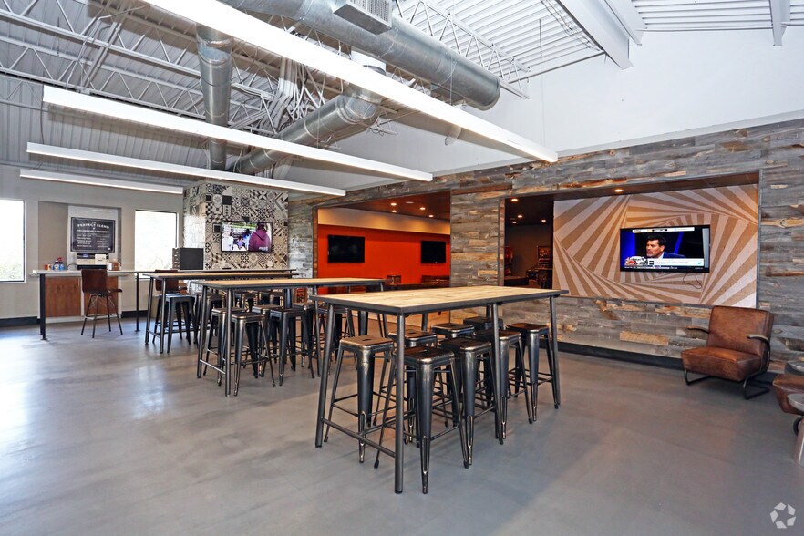 More Photos Of 2021 Guadalupe St, Austin Coworking Space