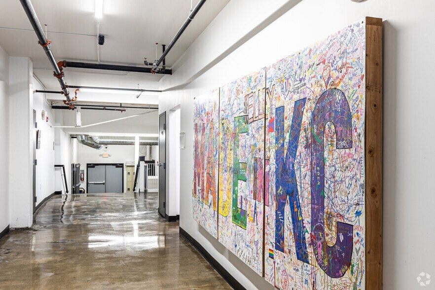 More Photos Of 325 E 31st St, Kansas City Office For Lease