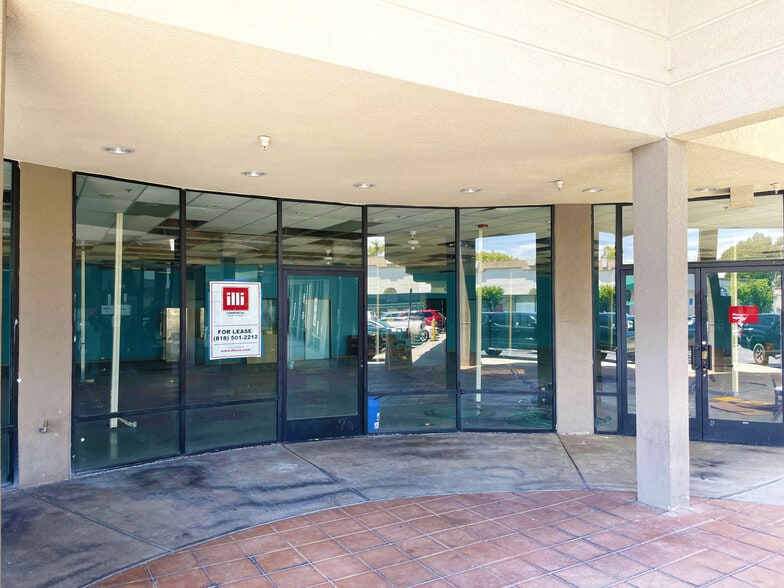 More Photos Of 6001-6021 Pacific Blvd, Huntington Park Unknown For Lease