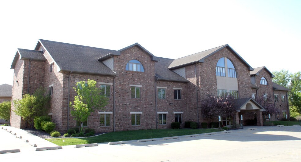 More Photos Of 2501 Chatham Rd, Springfield Office For Lease