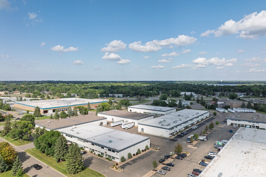 More Photos Of 2010 E Center Cir, Plymouth Warehouse For Lease