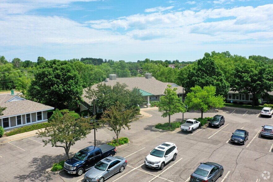 More Photos Of 480 Highway 96 W, Shoreview Unknown For Lease