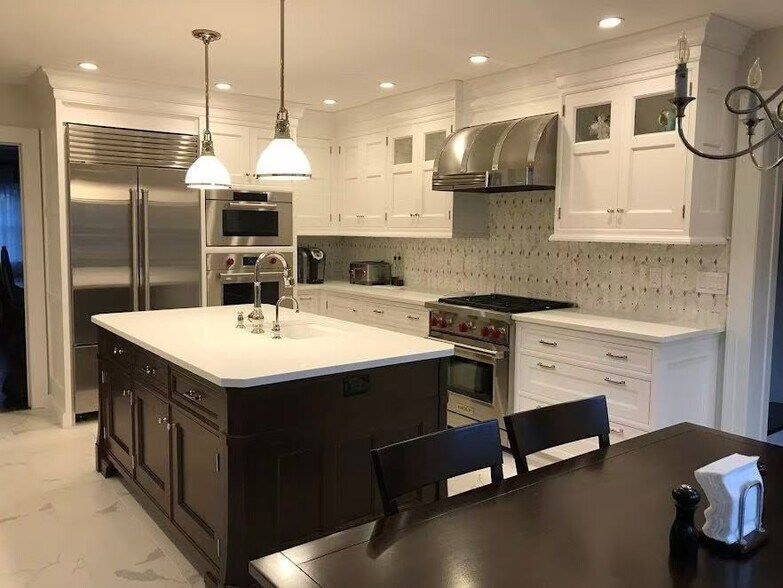 More Photos Of 2374 Jericho Tpke, New Hyde Park General Retail For Sale