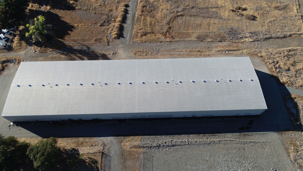 More Photos Of 2620 5th Ave, Oroville Warehouse For Sale