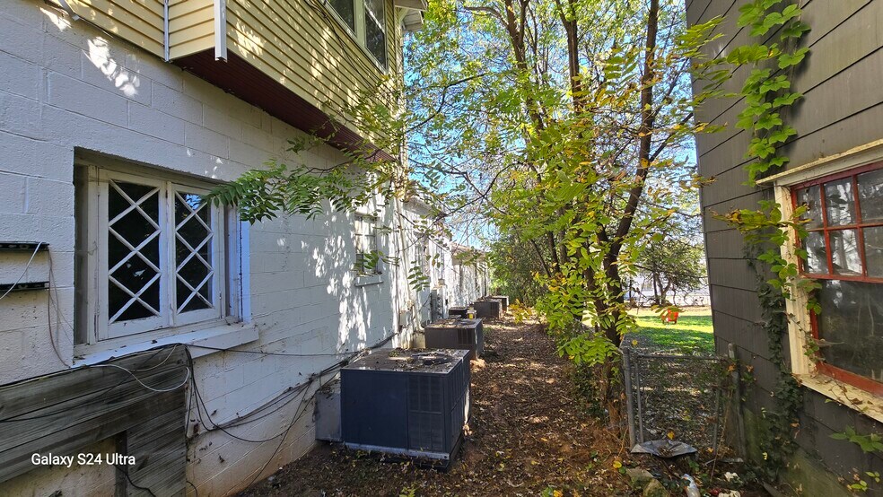 More Photos Of 1412-1418 Armstrong Ave, Knoxville Apartments For Sale