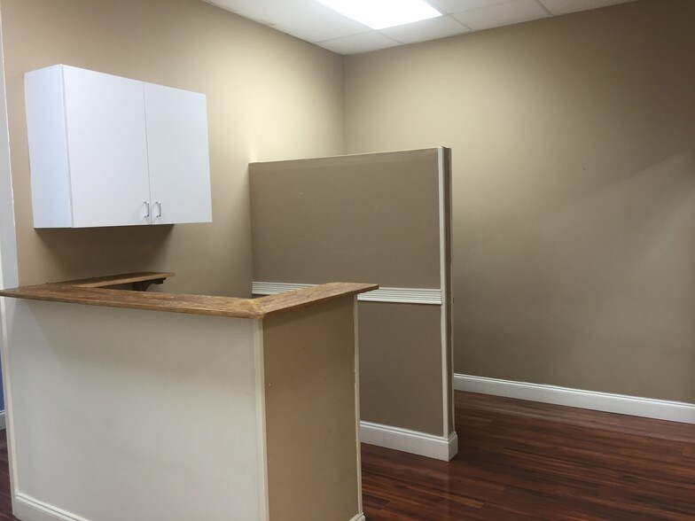 More Photos Of 6169-6185 Jog Rd, Lake Worth Unknown For Lease