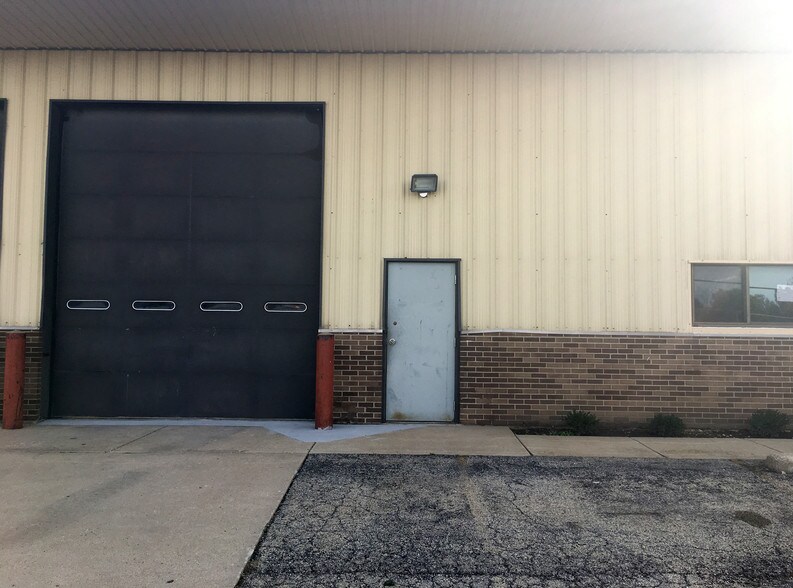 More Photos Of 1701-1711 E Wilson Rd, Batavia Warehouse For Lease