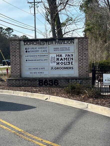 More Photos Of 8636 Dorchester Rd, North Charleston Storefront For Lease