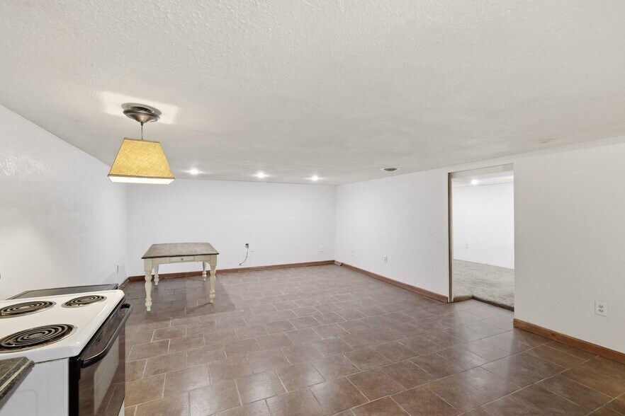 More Photos Of 52230 State Route 800, Malaga Restaurant For Sale