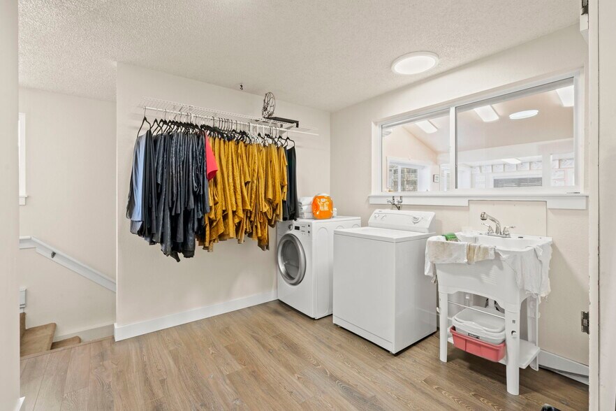 More Photos Of 3201 S 43rd St, Tacoma Specialty For Sale